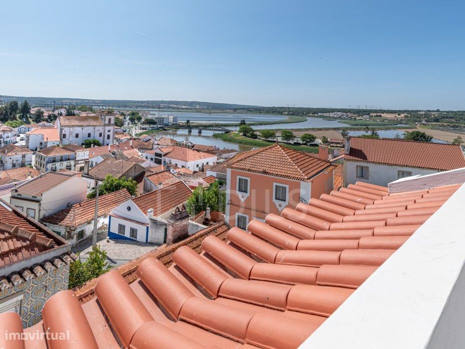 Apartamento T2, Renovado, Centro Alcácer