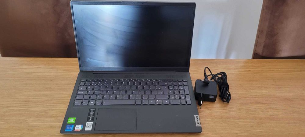 Portátil Lenovo IdeaPad 5 - i7 11ªth/8GB RAM/ 512GB SSD /NVIDIA MX450
