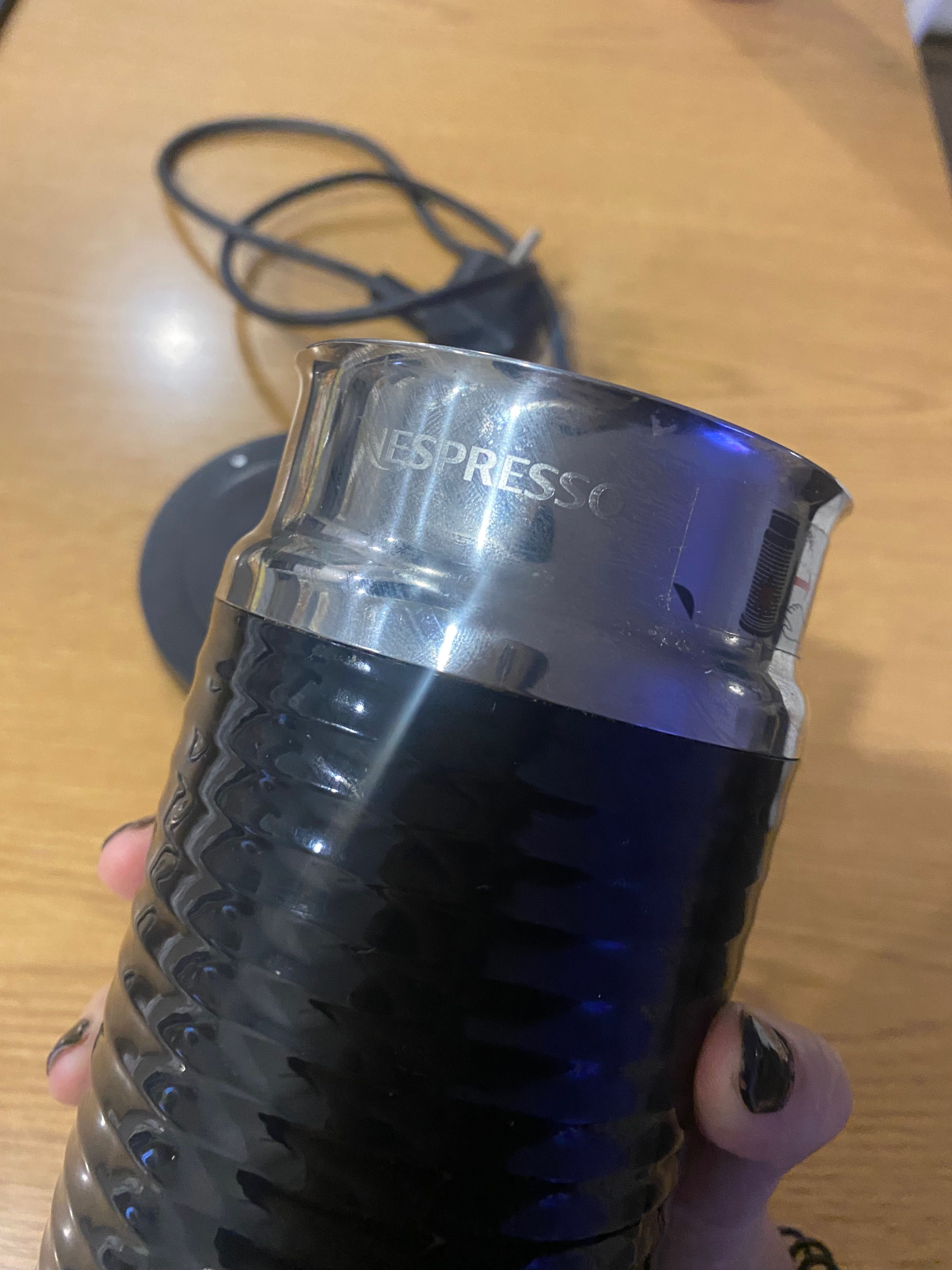Máquina Automática Espuma Leite Nespresso