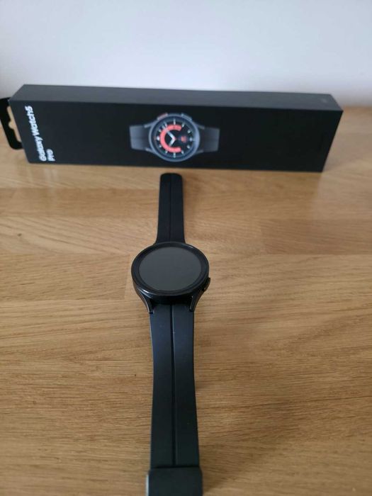 Smartwatch Zegarek Samsung Watch 5 Pro R920 / 45mm czarny-uszkodzony
