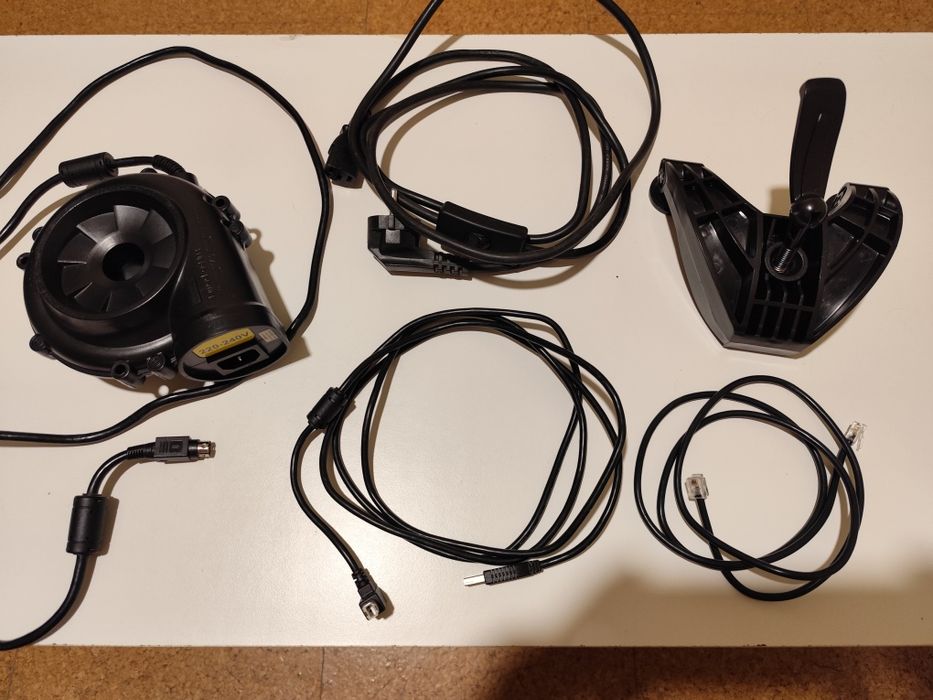 Thrustmaster T-GT com quatro opções de compra,