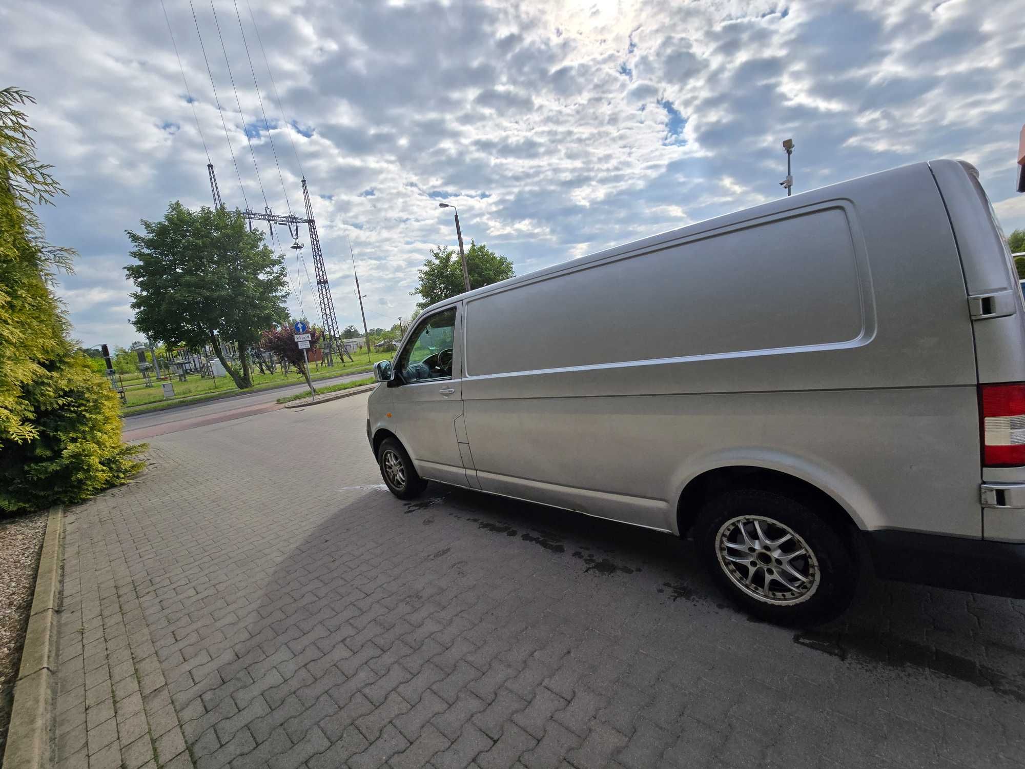 Sprzedam Transporter  T5 long (van)