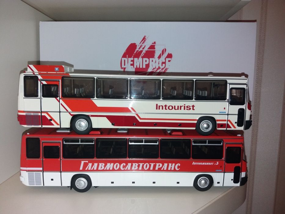Модель автобуса Ikarus 250.59 250.70 "Intourist" 1:43 DEMPRICE
