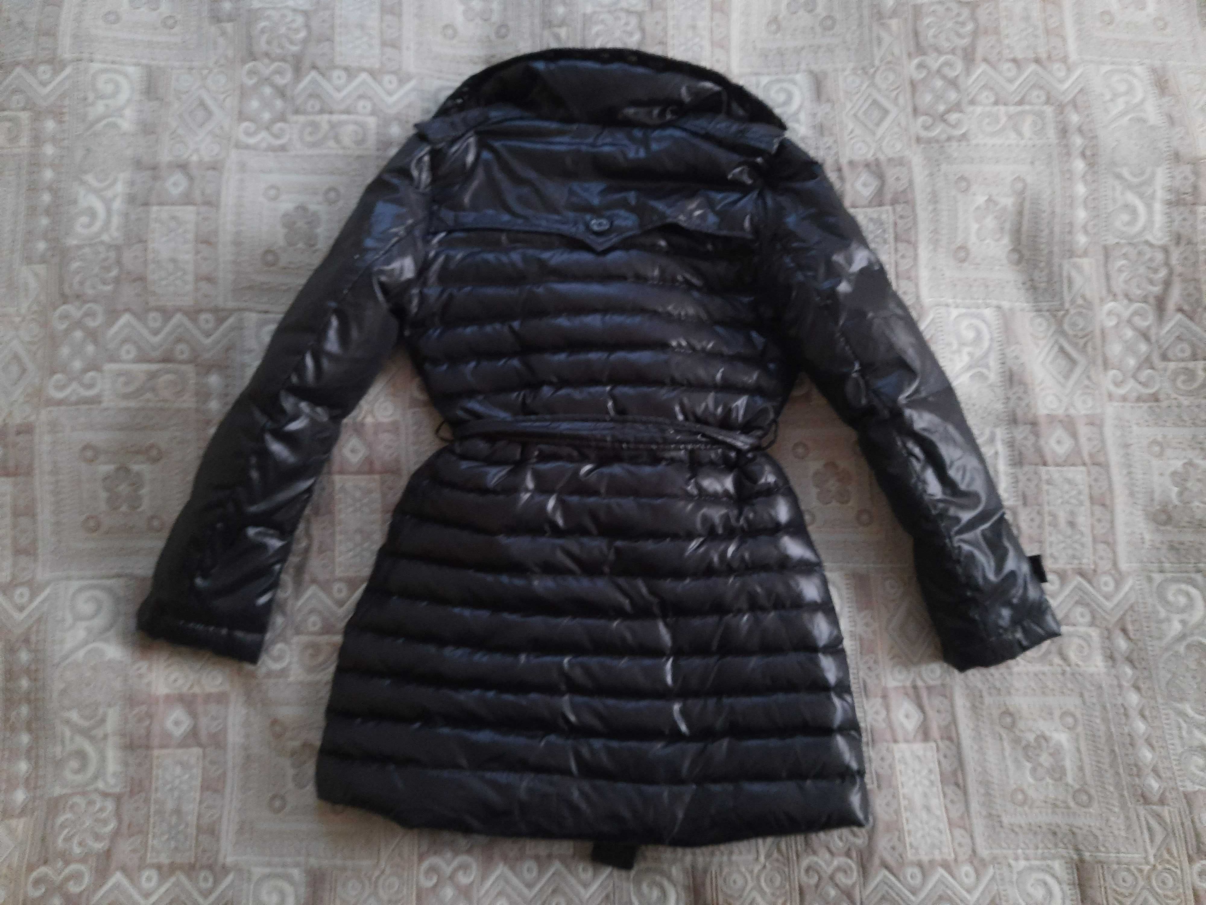 Легкое пуховое пальто, на 10 лет (140 см)