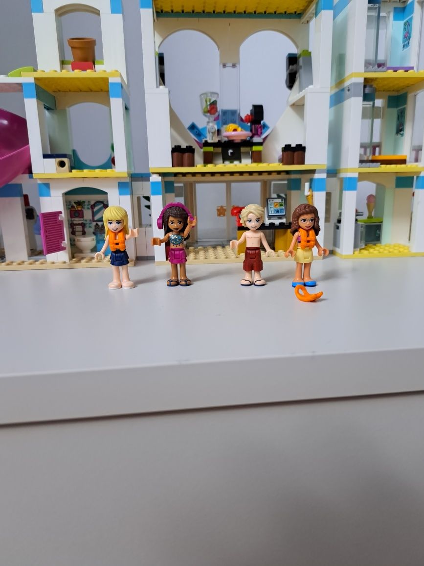 LEGO Friends 41347 Kurort w Heartlake