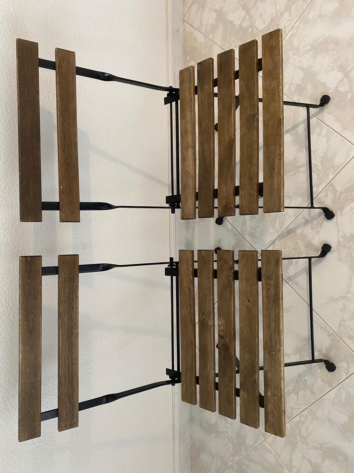 Mesa com duas cadeiras