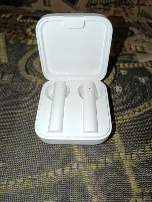 Продам навушники Mi true wireless earphines 2 basic