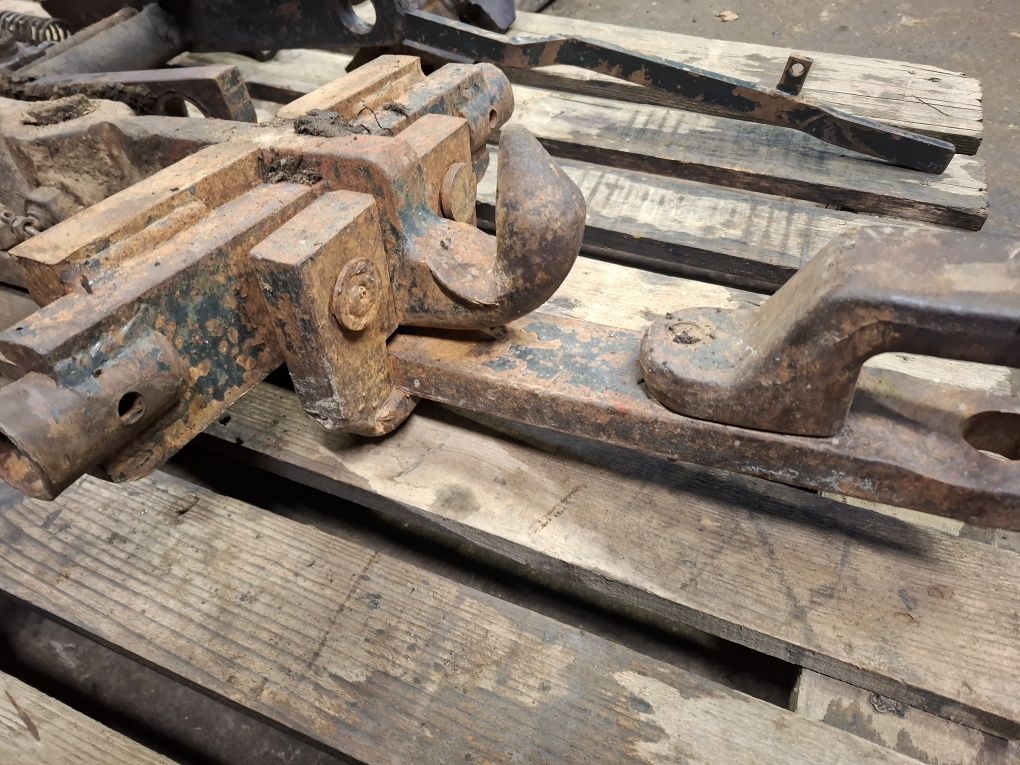 Zaczep dolny polowy hitch zetor ursus 16145, 8111zaczep cały komplet