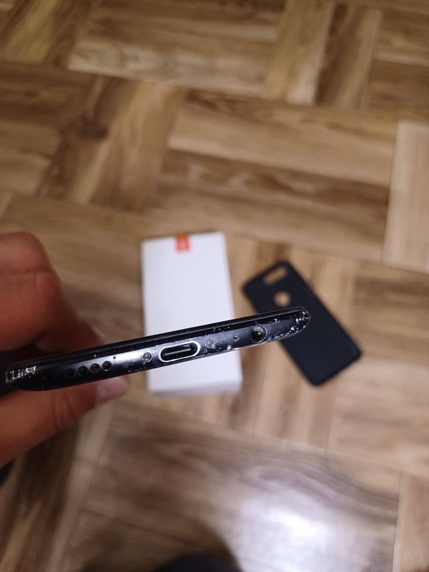 Sprzedam OnePlus 5 (A5010) – 64 GB / 6 GB RAM