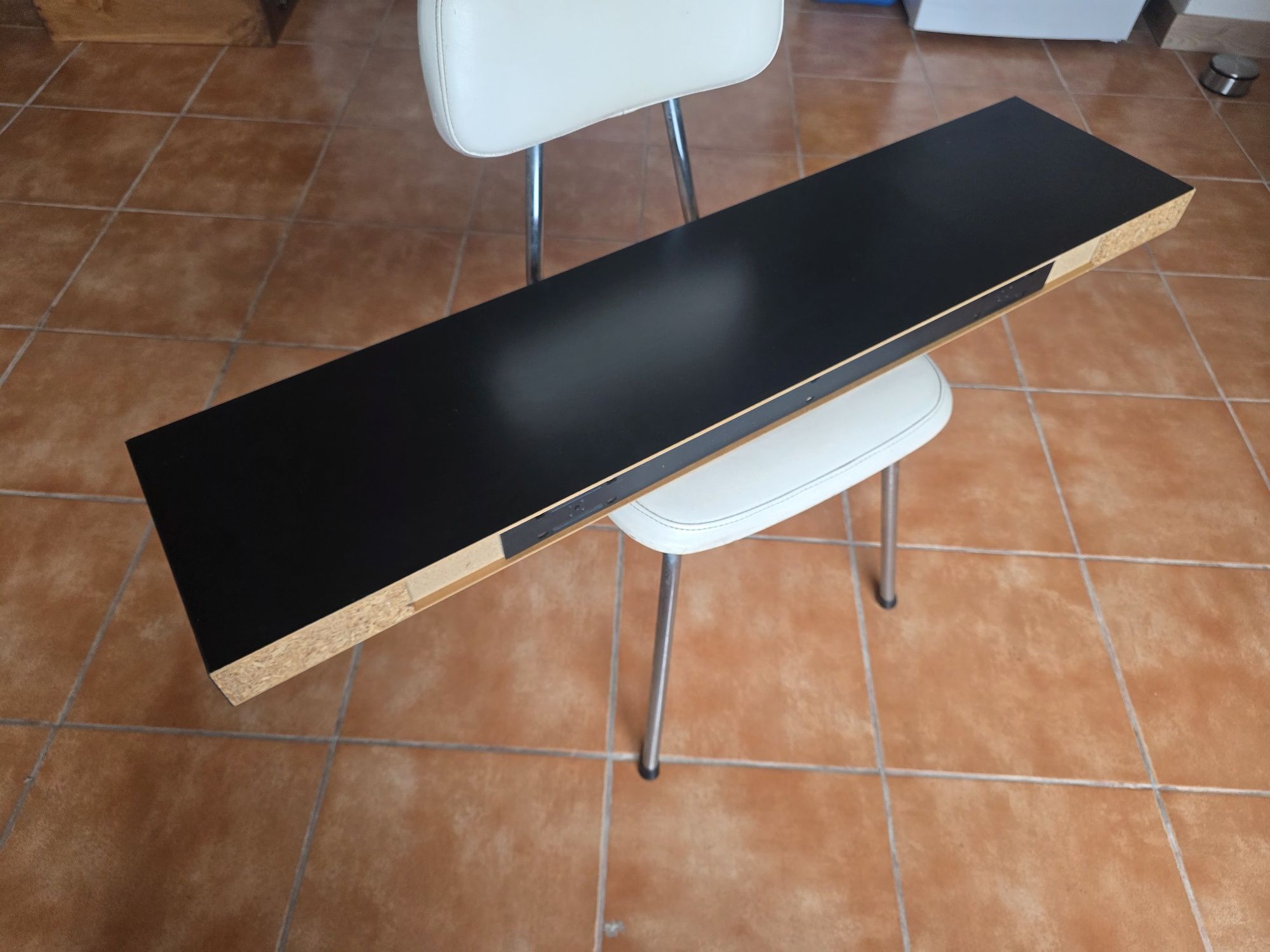 Prateleira Ikea Lack preta