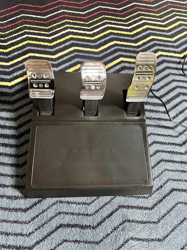 Kierownica T300 Alcantara edition PC/PS5
