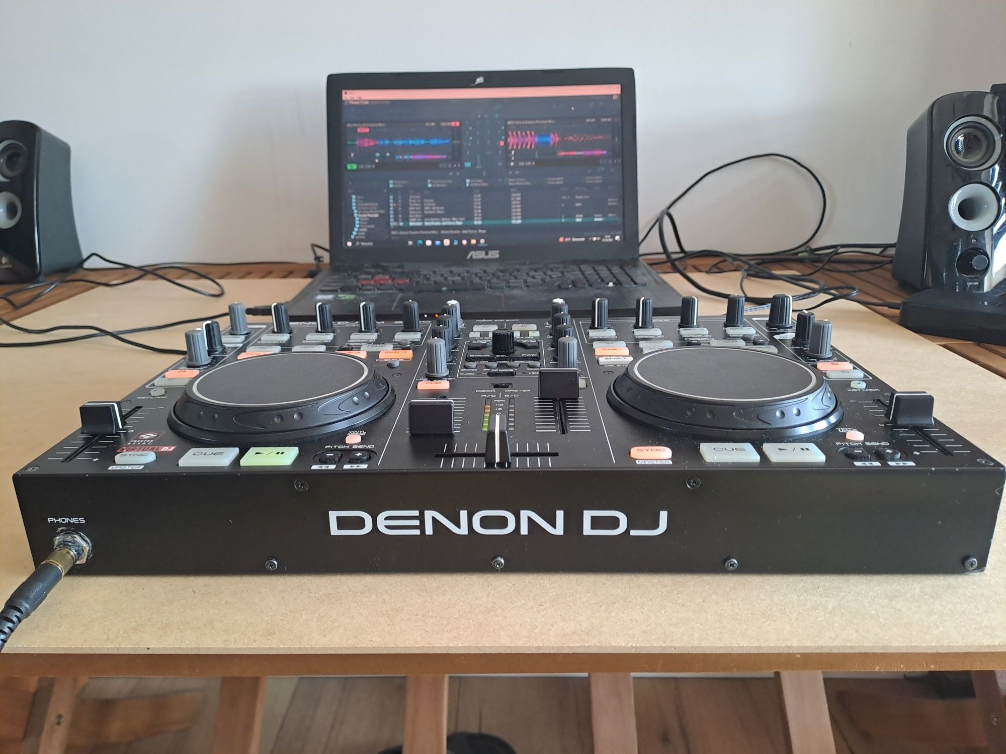Kontroler DJ Denon MC3000
