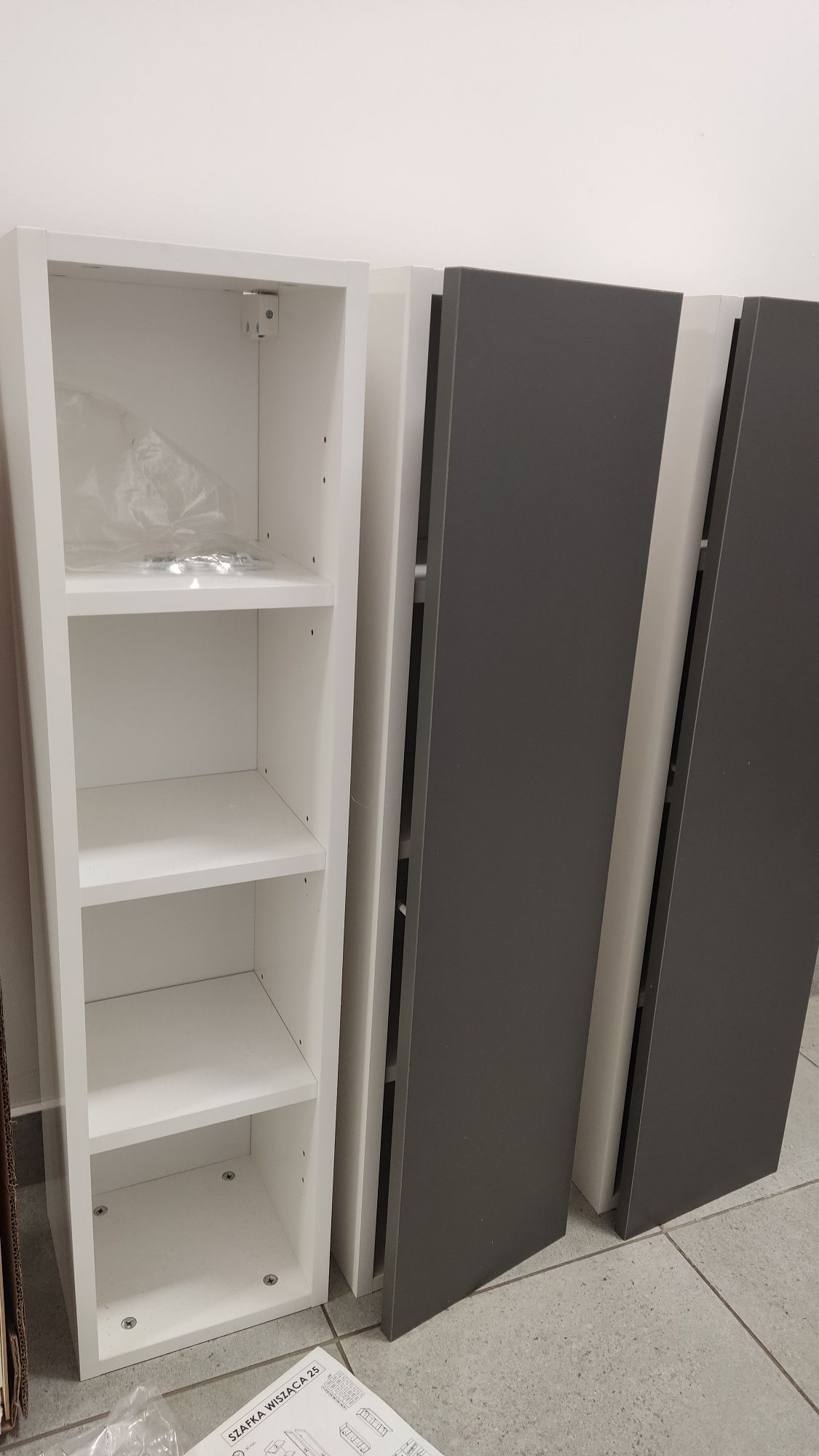 Szafka wisząca łazienkowa 3x  (25x100)