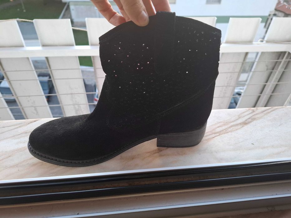 Botas estilo texanas em pele genuína