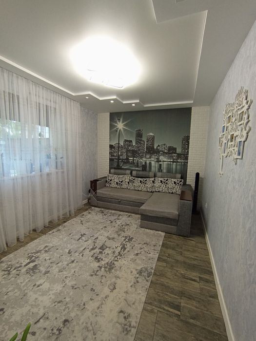 Продається 2-х поверховий будинок з євроремонтом