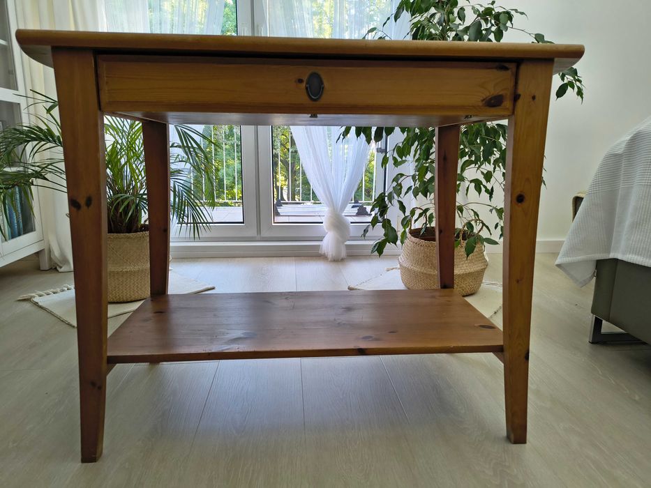Biurko sosnowe IKEA seria Leksvik Rezerwacja do 16.10.25