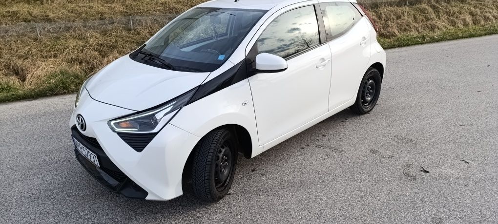 Toyota Aygo II 2021 r. Salon Polska Prywatne auto! 2 komplety kół!