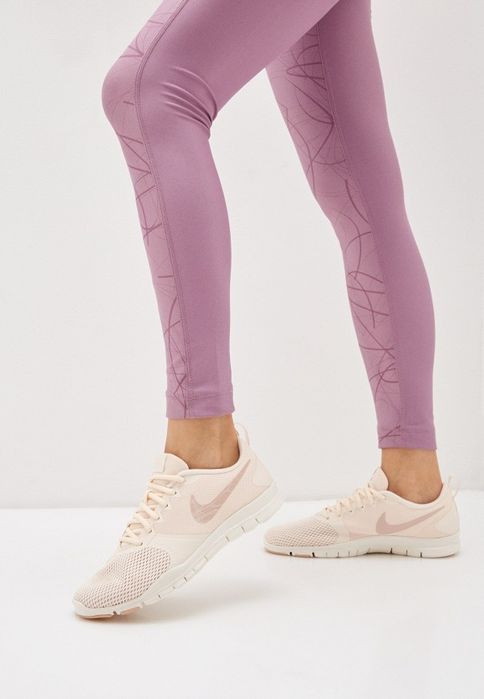 Жіночі кросівки Nike Flex Essential