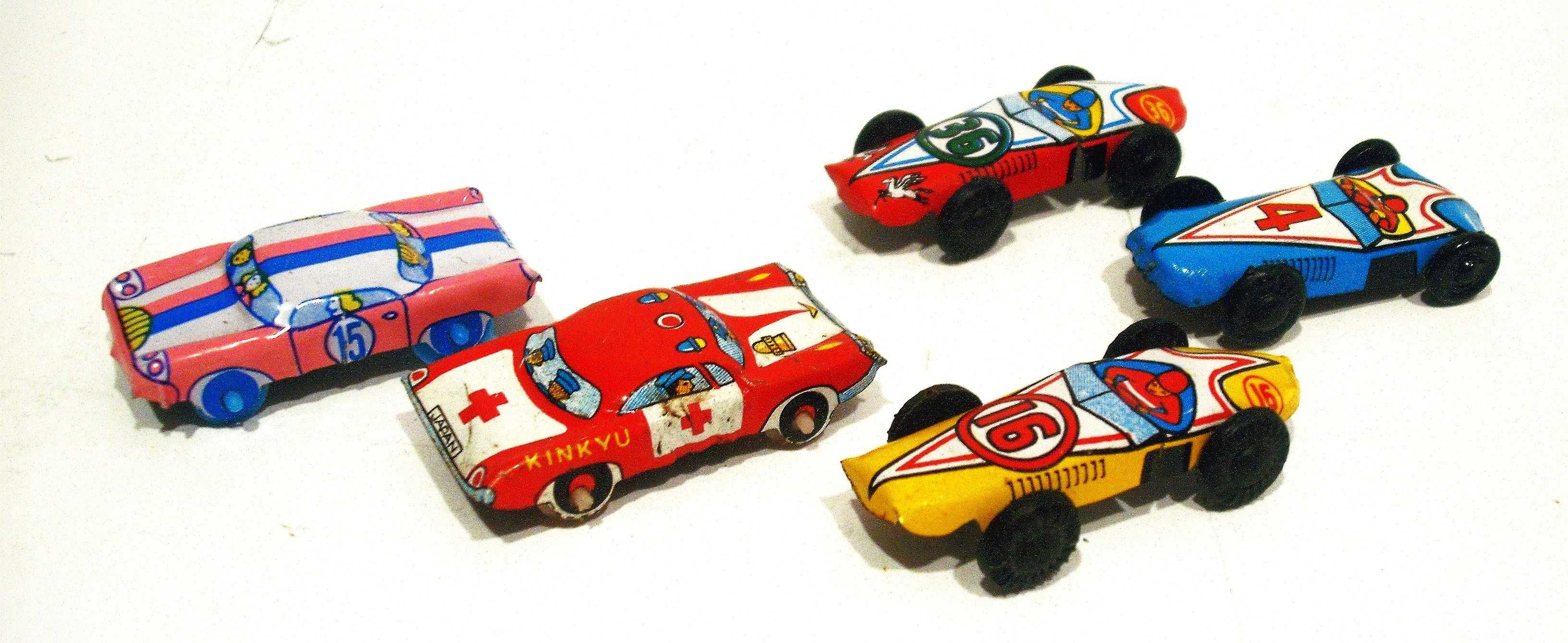 5 Carros em chapa Japoneses antigos