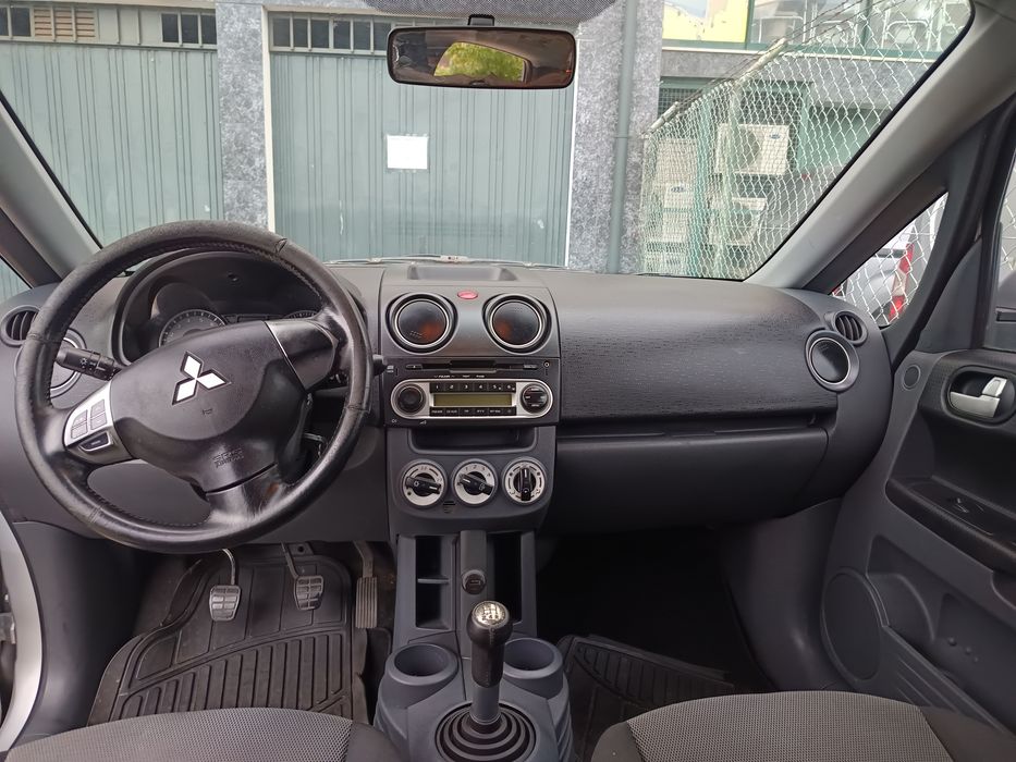 Mitsubishi Colt 1.1 gasolina