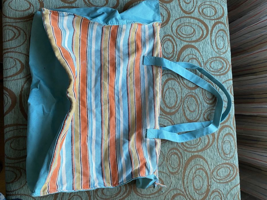 Malas de diferentes generos