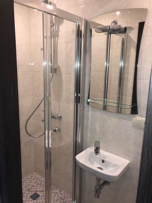 Київ Дарницький 1 кімнатна з газом та ремонтом