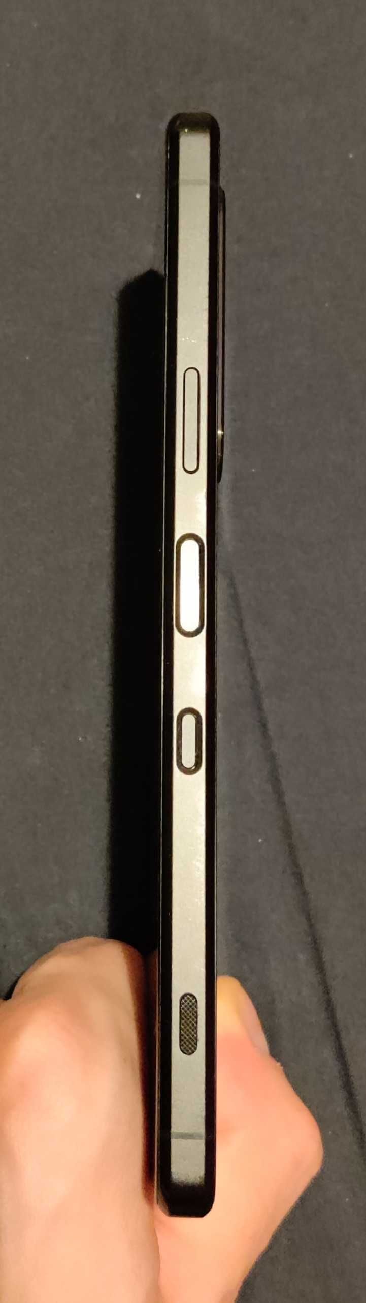 Sony Xperia 1 III 12/256gb + case