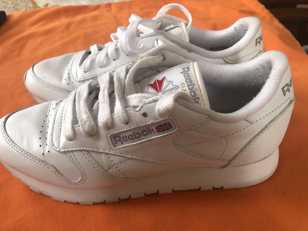 Кроссовки женские Reebok р.37