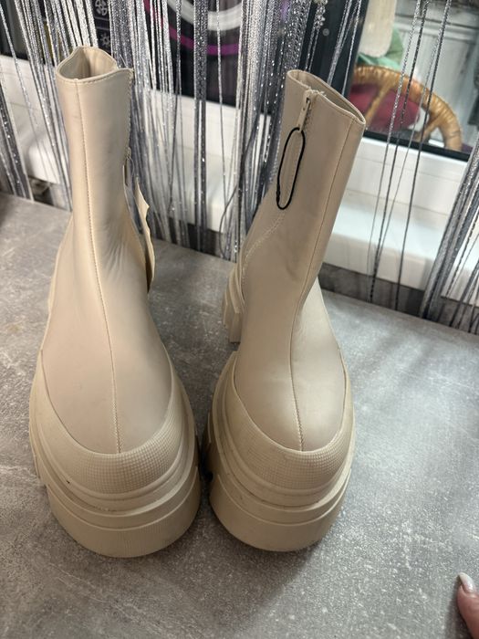 Взуття нове Bershka 38 розмір