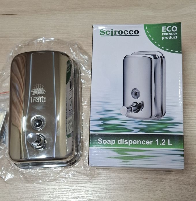 Дозатор для жидкого мыла Trento, емк. 1.2L, Италия, новый