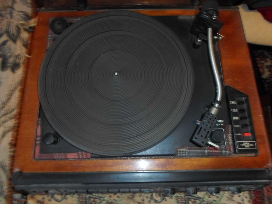 Виниловый проигрыватель ВЕГА 108 стерео (отсутствует игловой блок).