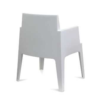 Cadeira resina branco tipo sofá com braços de uso interior e exterior