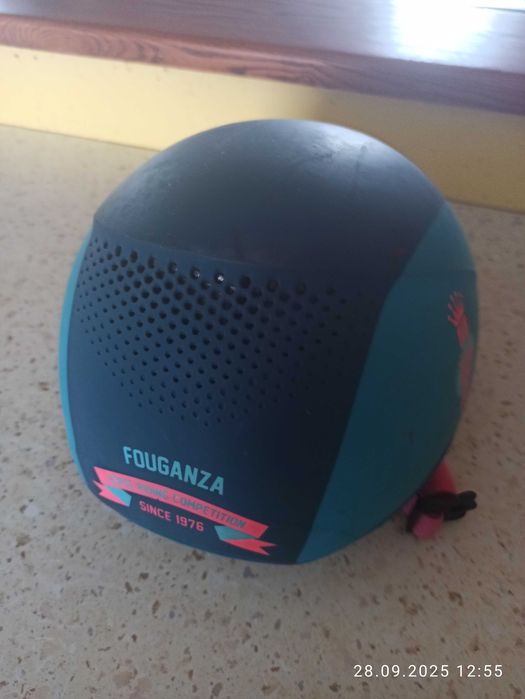Toczek, kask jeździecki. Dziecięcy