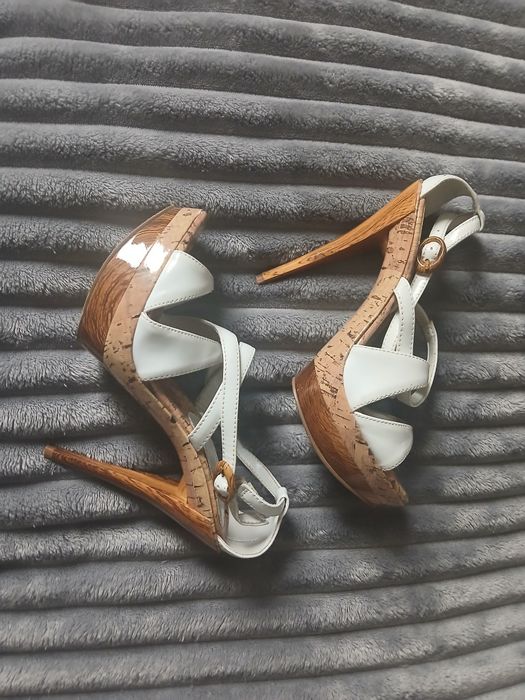 szpilki na platformie białe 37