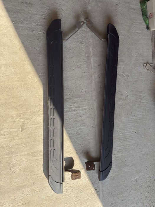 Продам бокові порогі Тойота Рав 4 19-23 рік