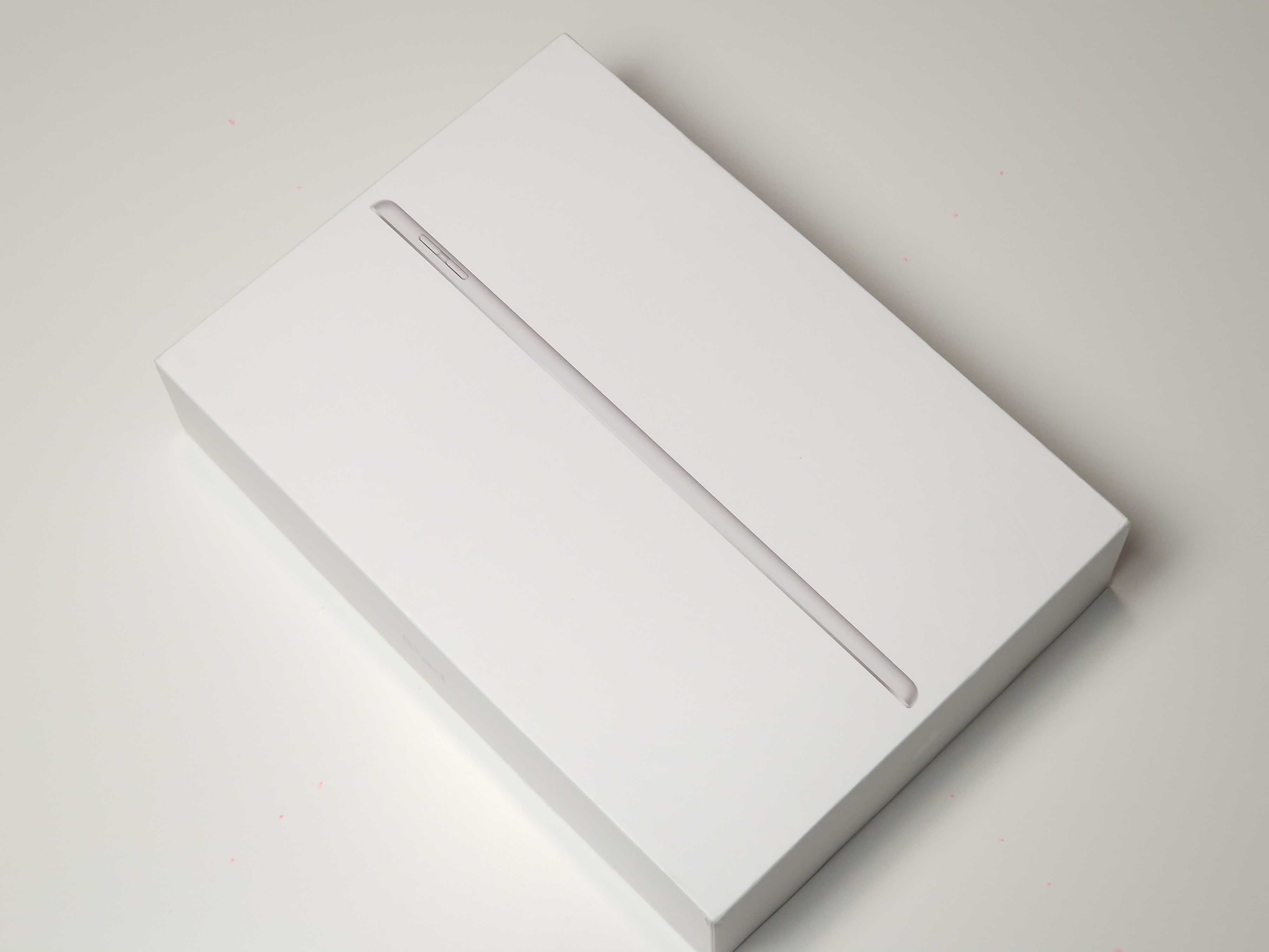 Apple iPad 10,2" 9gen 64GB Wi-Fi Silver [A2602] [JAK NOWY]