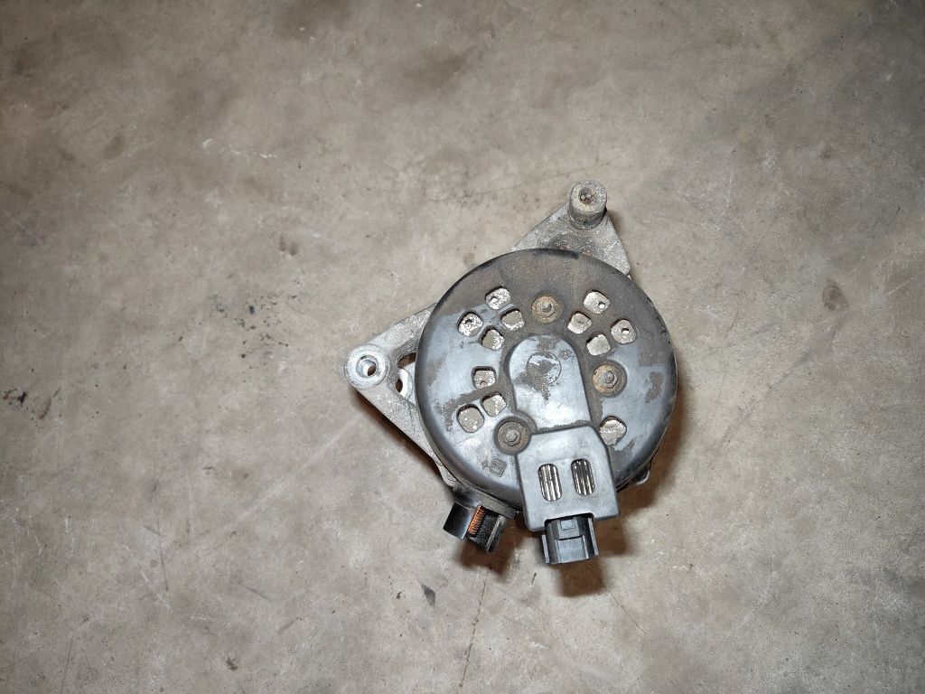 Ford Focus Mk2 2.0 TDCI alternator 120A 3M5T.10300.PC i inne