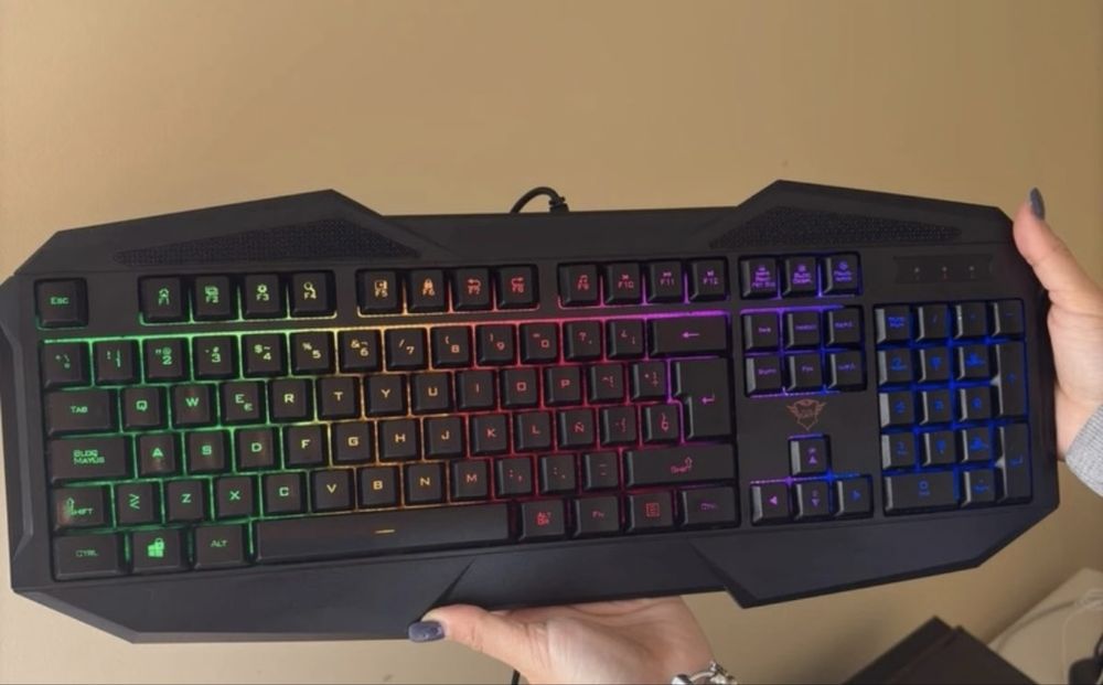 Teclado Trust GXT