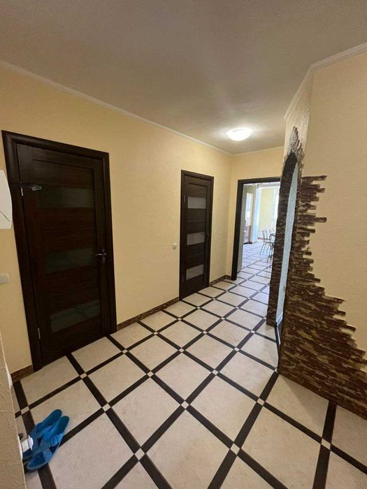 Продається 2 к квартира на вул.Келецька 3449