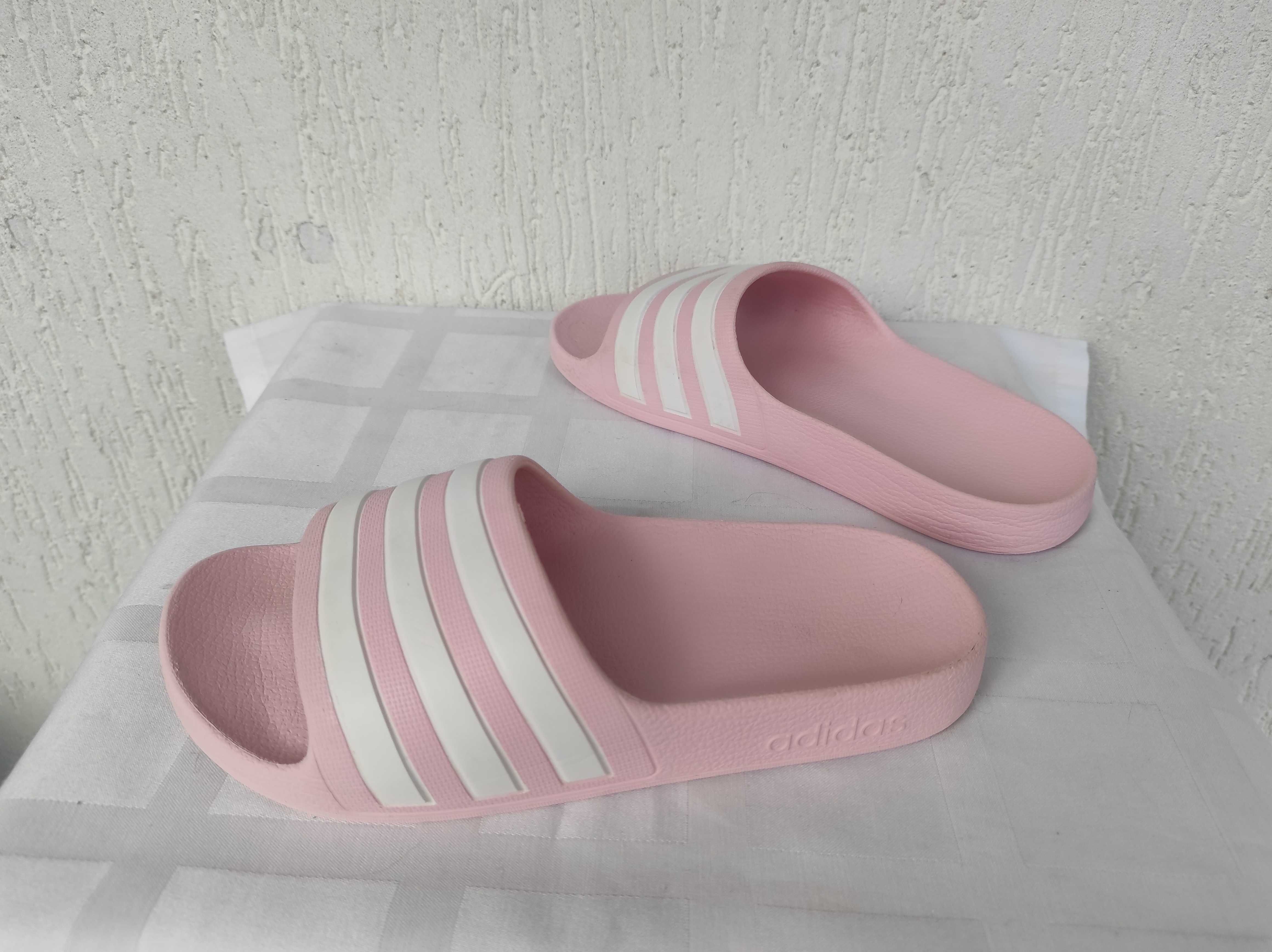 Шлепки adidas р.33.5