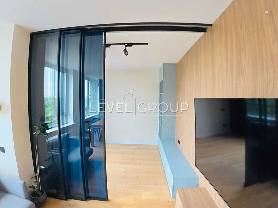 Продаж 2-кімнатної квартири з ремонтом ЖК Файна Таун