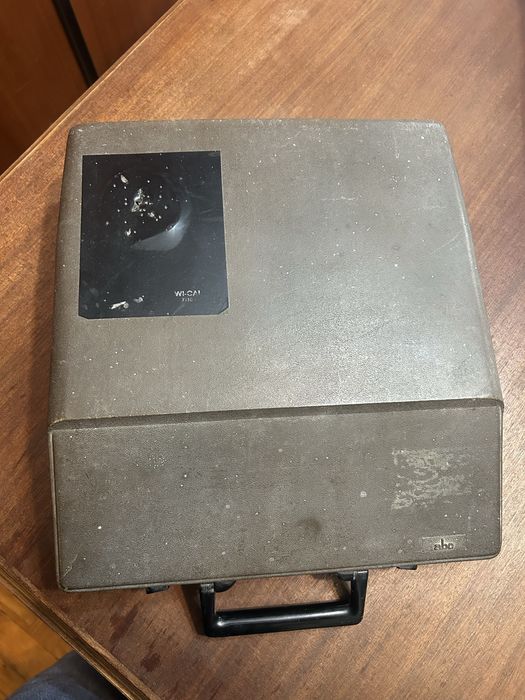 Maquina de escrever antiga