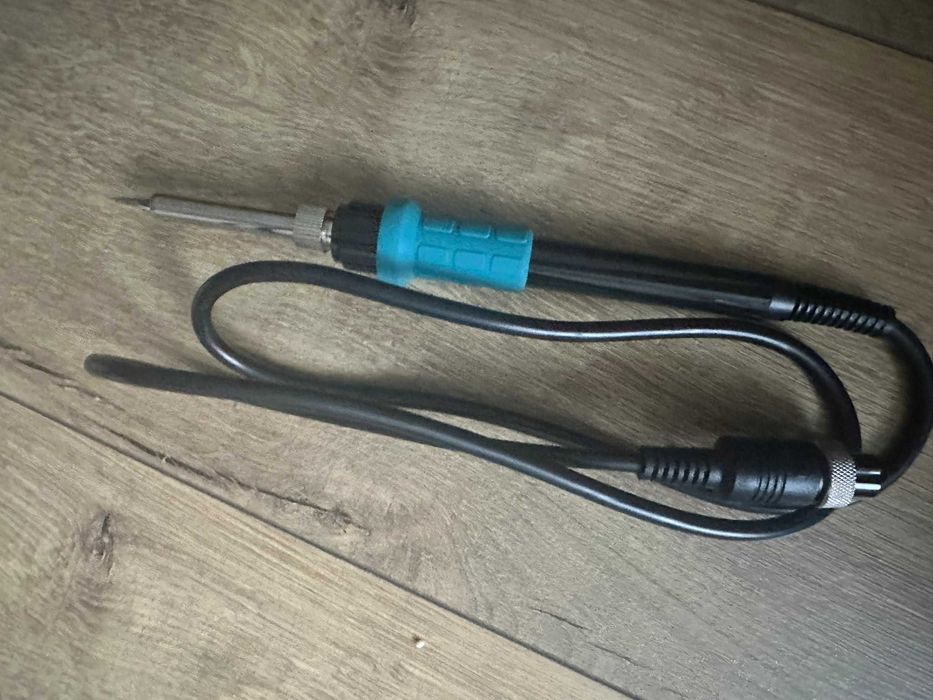 Stacja lutownicza Yihua 852D+ Hot air 740W Spawarka plastiku lutownica