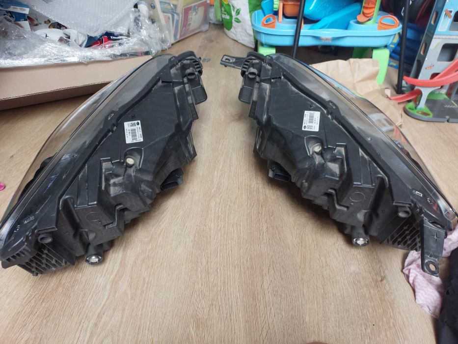 Komplet lamp. Lampa Ford Escape Kuga 2020 USA Full led