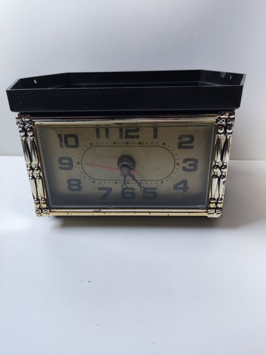 Kwarcowy Tajwański zegarek niekompletny