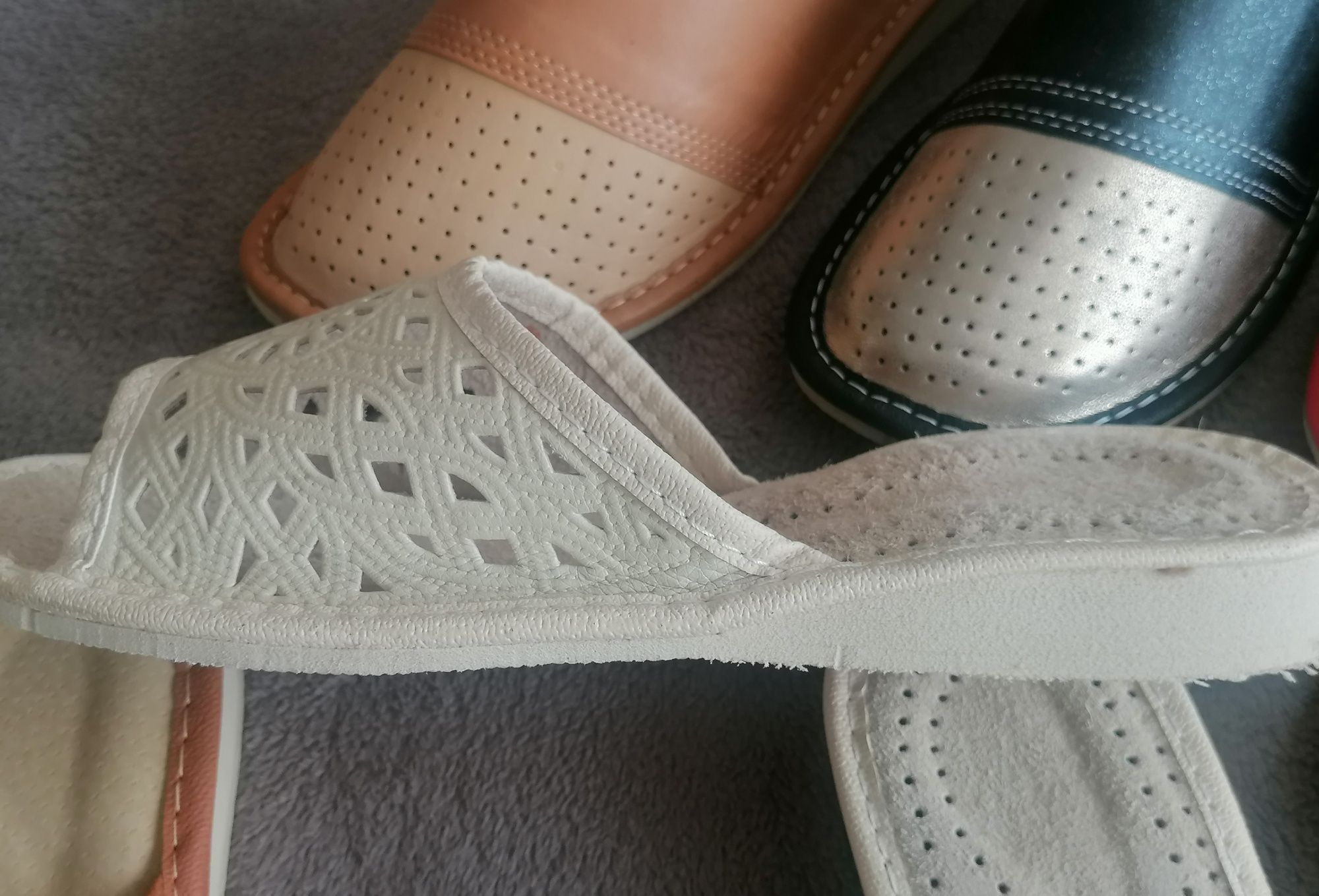 Nowe damskie pantofle 35 skóra kapcie góralskie