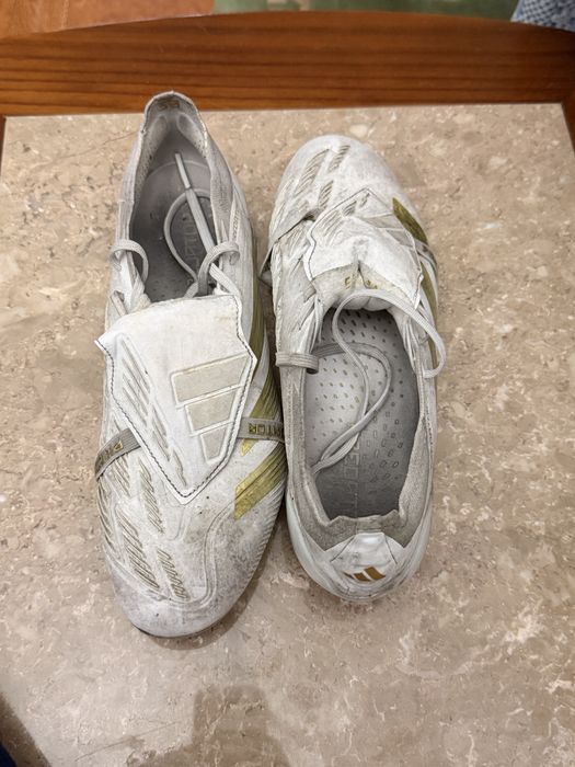 Chuteiras adida predator profissonaid