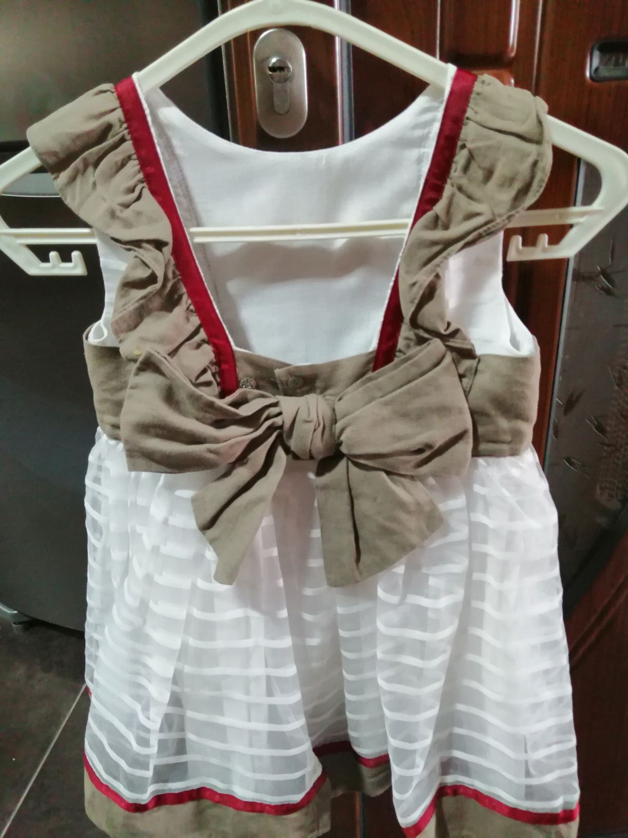 Vestido cerimónia branco/beje/bordeaux