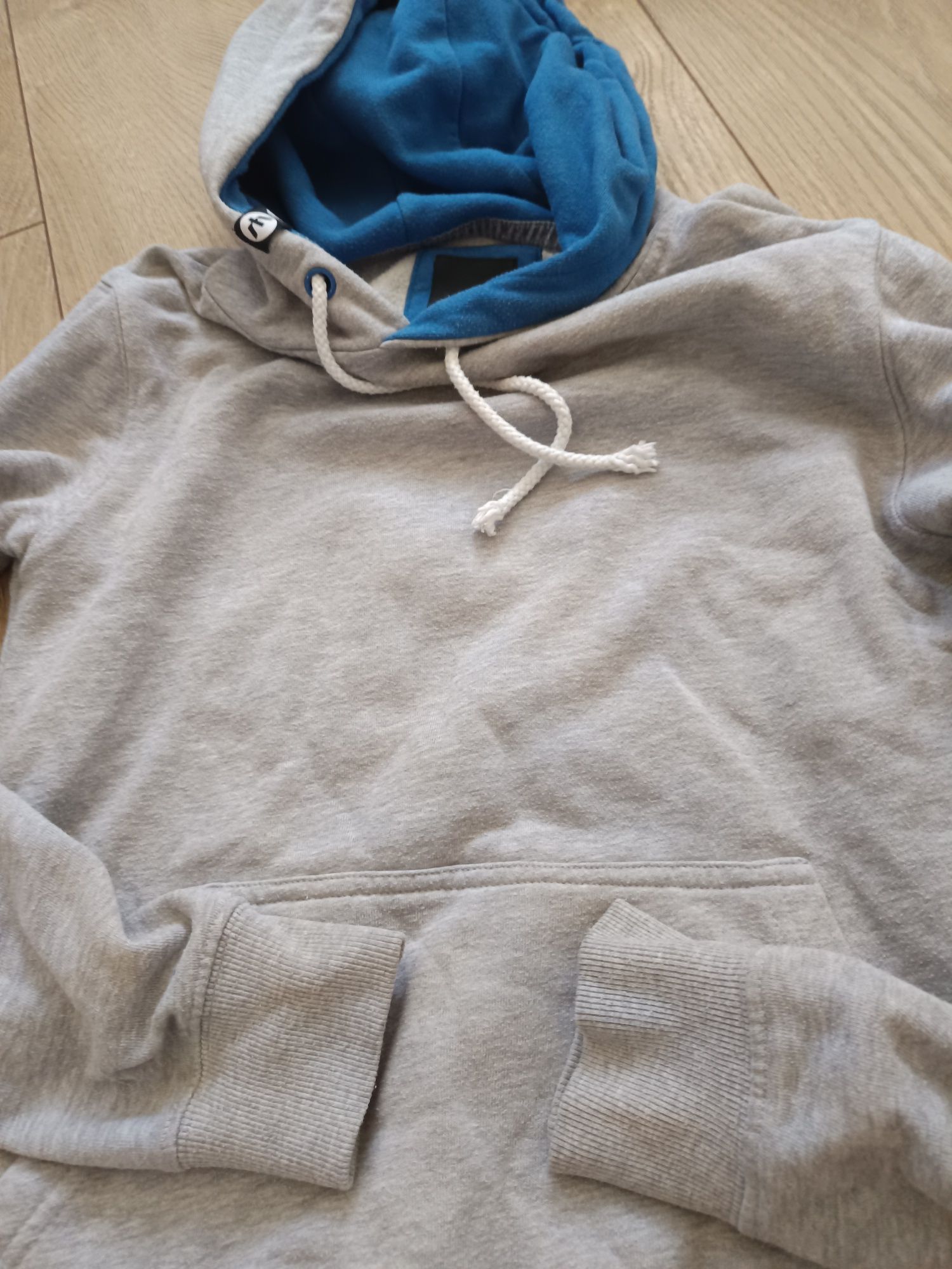 Bluza S House z kapturem
