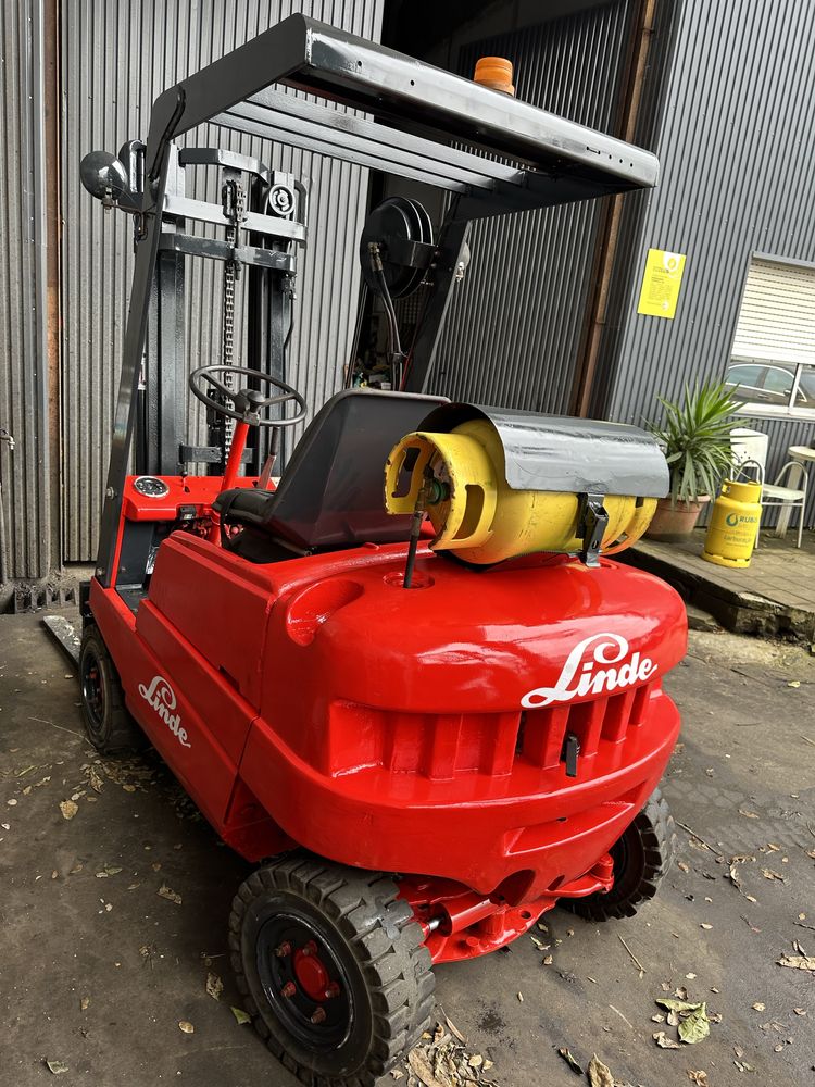 Empilhador linde 1500 kgrs gás triplex